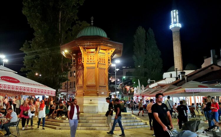 Sebilj nocą - co zobaczyć w Sarajewie