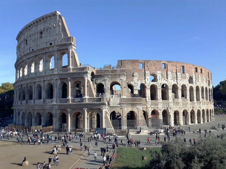 Koloseum Rzym na długi weekend