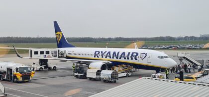 Samolot Ryanair na lotnisku