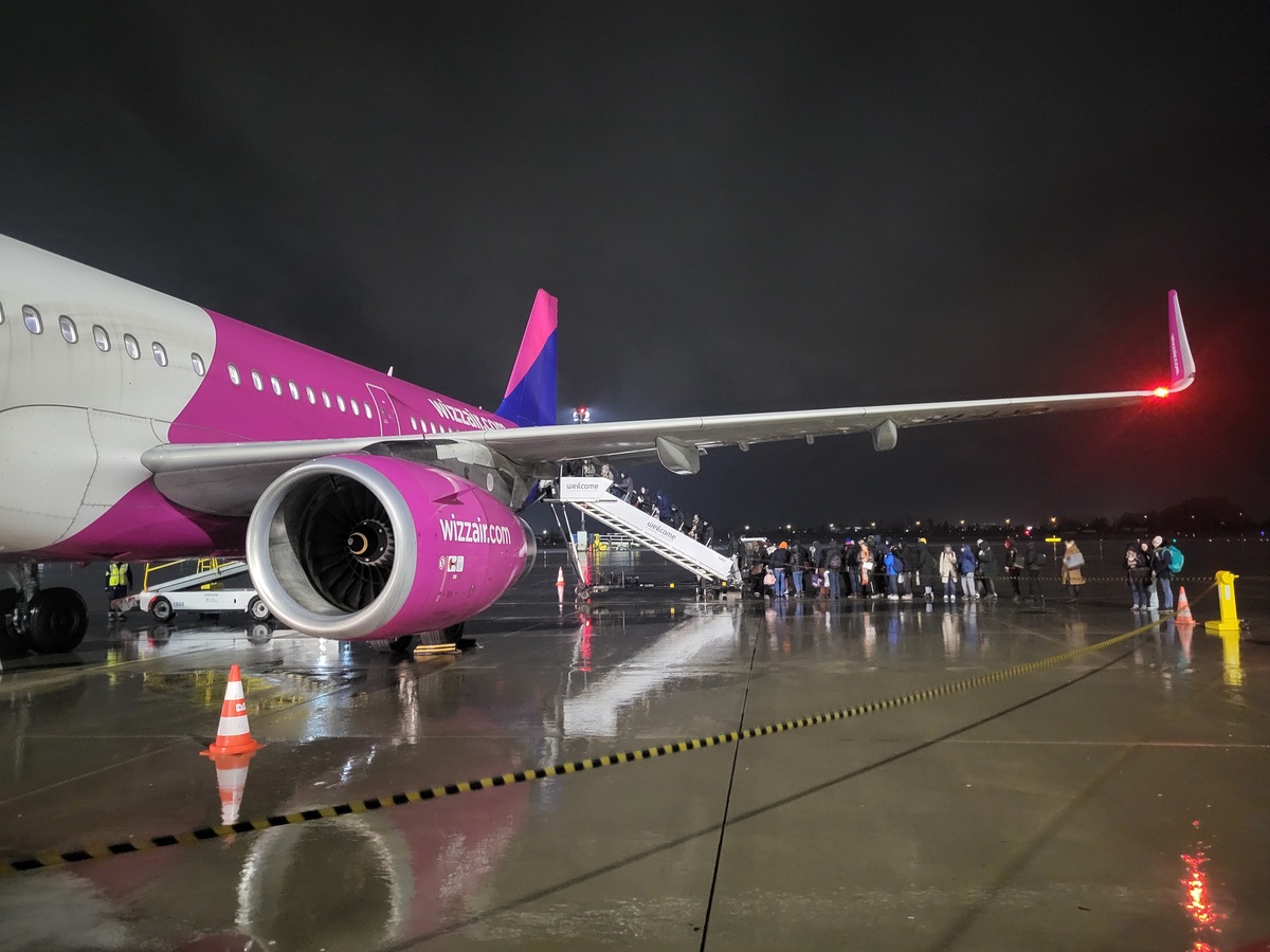 Wizz Air zawiesza loty z Polski do Gatwick