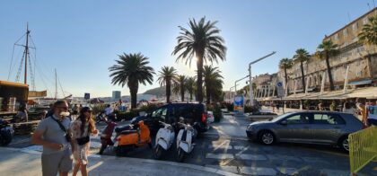 Chorwacja traci turystów – promenada nad Adriatykiem w szczycie sezonu