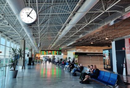 Lotnisko na Fuerteventurze, gdzie pracownik okradał bagaże turystów