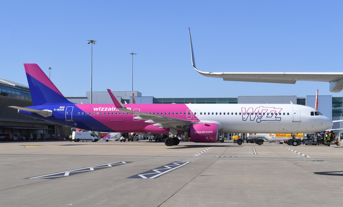 Samolot Wizz Air – linia nie planuje regularnych lotów do USA