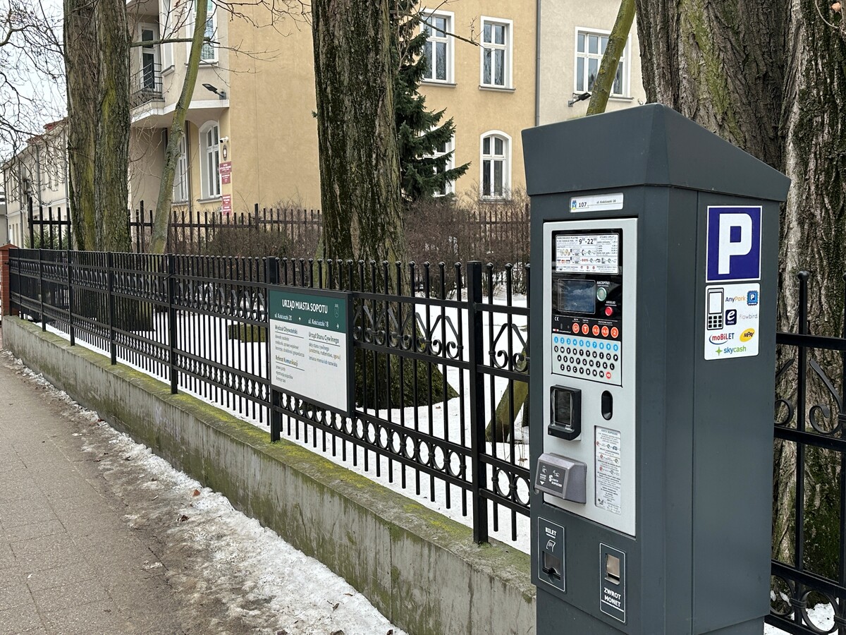 Parkowanie w kurortach – nowe ceny dla turystów