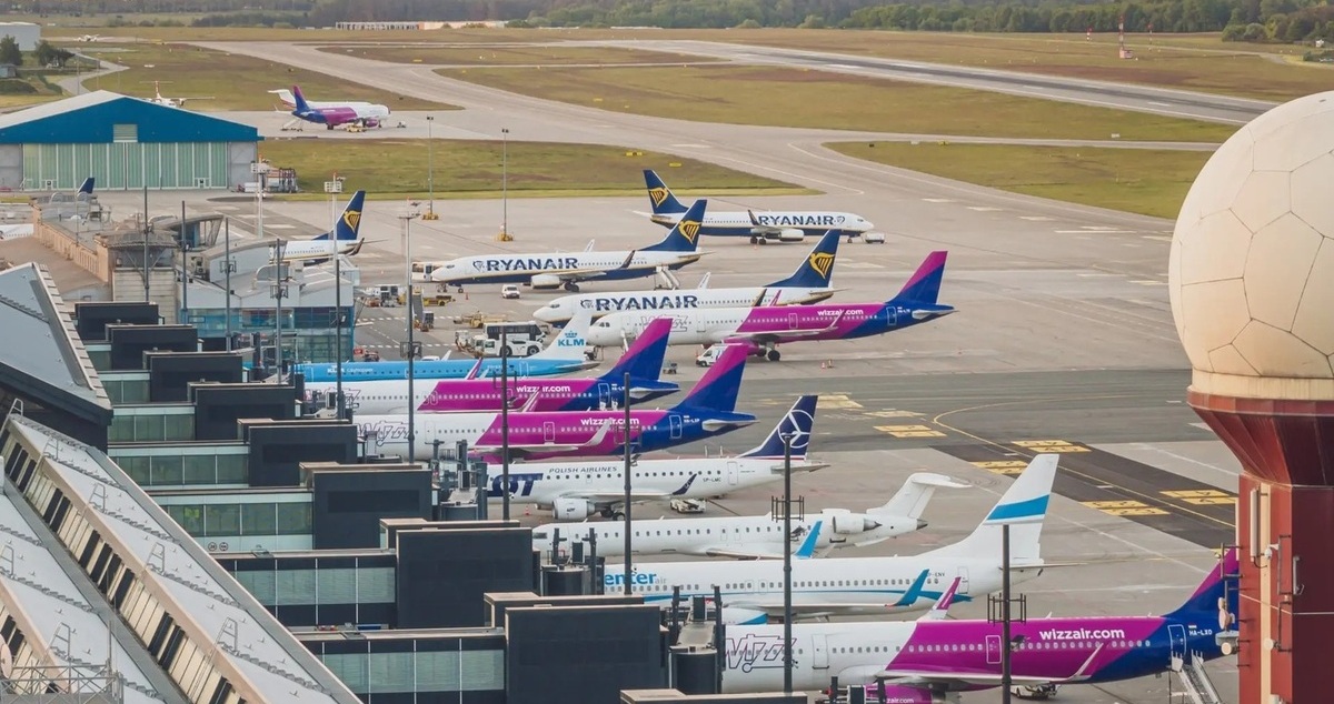 Lotnisko Gdańsk samoloty Wizz Air nowe loty