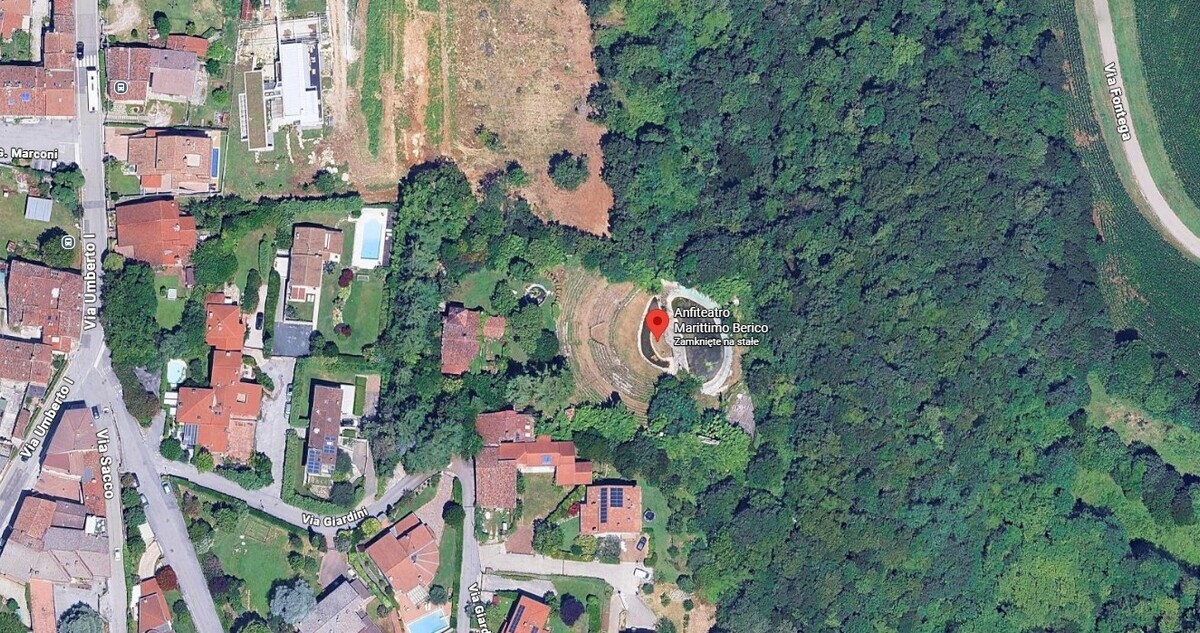 Fałszywy amfiteatr we Włoszech – Anfiteatro Berico w Arcugnano z lotu ptaka