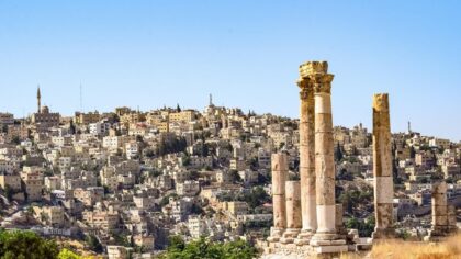 Loty z Polski do Jordanii. Ruiny Świątyni Herkulesa i panorama Ammanu w Jordanii